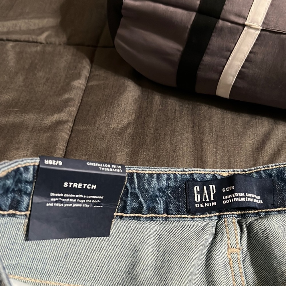 BLUE UNIVERSAL SLIM BOYFRIEND JEANS